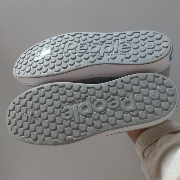 People kids shoes,NWT - Picture 4 of 5